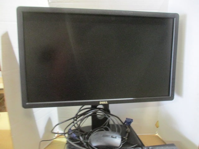 Dell Optiplex 7020 CPU, 23" Monitor, Keyboard, Mouse and Power Cords - 3