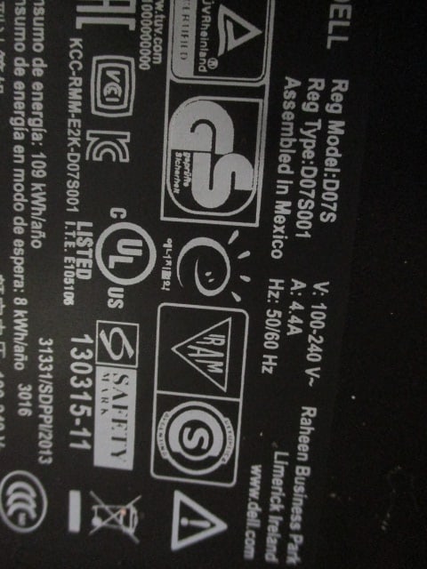 Dell Optiplex 7020 CPU, 17" Monitor, Keyboard, Mouse and Power Cords - 9