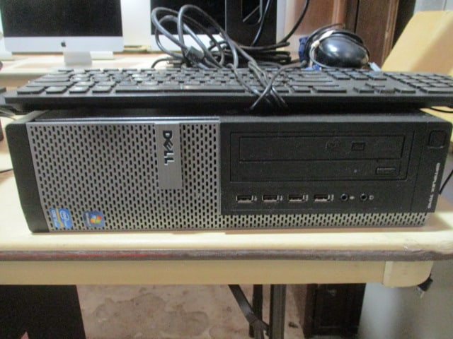 Dell Optiplex 7010 CPU, 22" Monitor, Keyboard, Mouse and Power Cords - 6