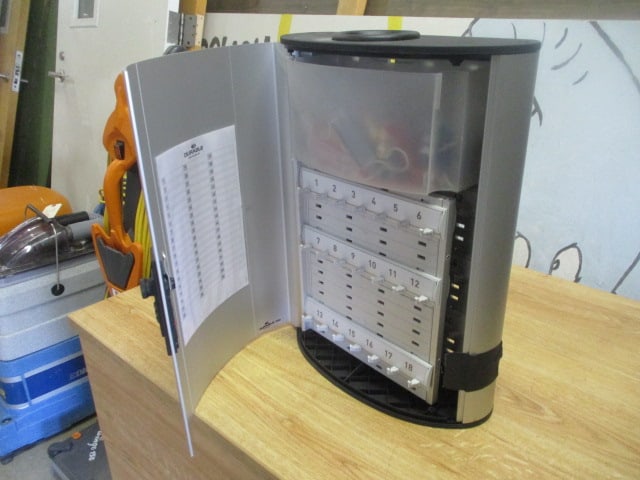 Combination Lock Metal Key Box (1 of 8)