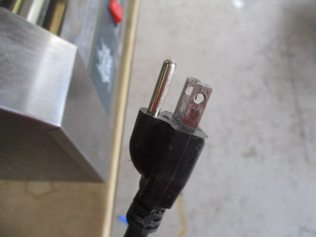 Carnival King 9 Hot Dog Roller Grill - 7