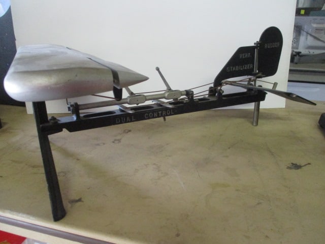 Chicago Apparatus Co. Flight Control Mechanism Model: .