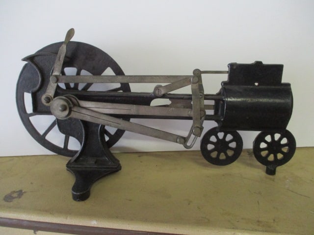 Central Scientific Co. (CENCO) Demonstration Steam Engine Model (1 of 6)