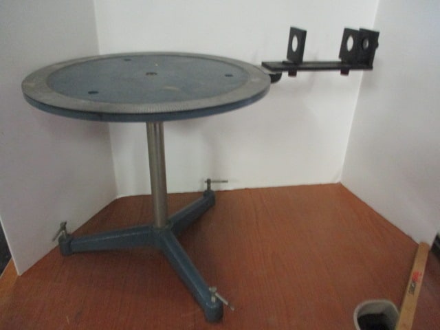 CENCO Optical Spectrometer Laboratory Rotation Table with Lenses: .