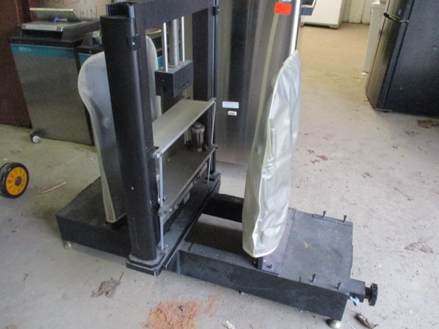 Photolastic Inc. Model 241-08 Photoelastic Stress Analysis Instrument - 9