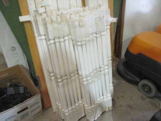White PVC Pickets and Hand/Bottom Rails - 2