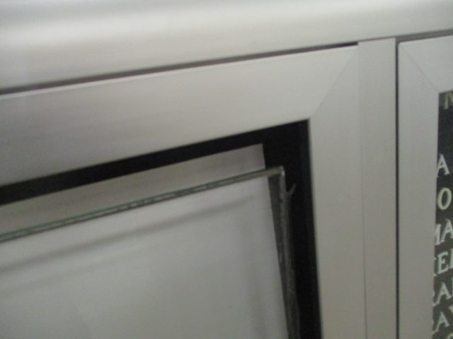 Claridge 6' Aluminum Locking Enclosed Wall Mount Bulletin Board - 3