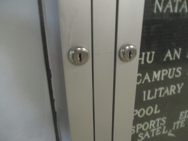 Claridge 6' Aluminum Locking Enclosed Wall Mount Bulletin Board - 6