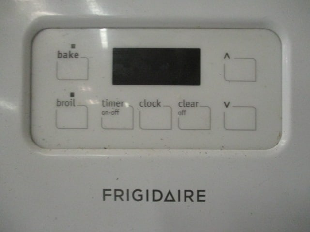 Frigidaire Electric Coil Eye Stove - 3