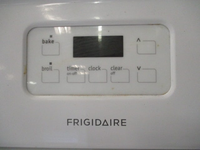 Frigidaire Electric Coil Eye Stove - 3