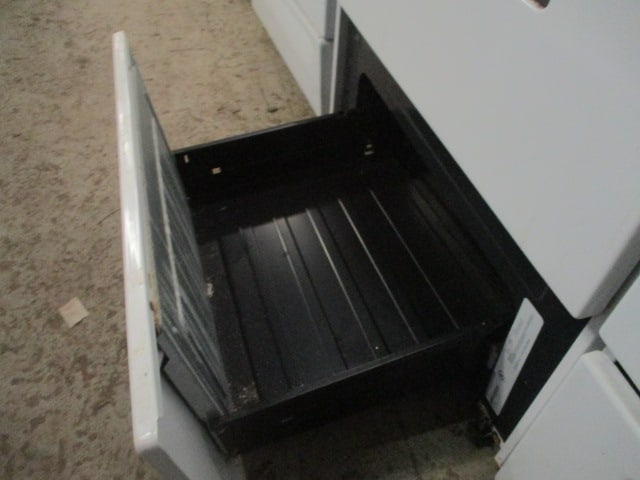 Frigidaire Electric Coil Eye Stove - 6