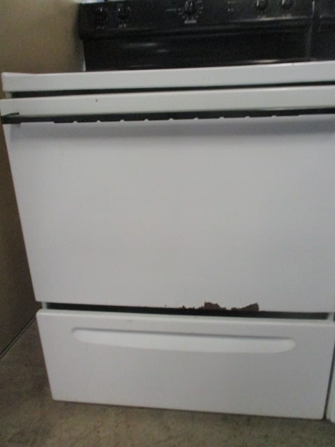 Kenmore Electric Coil Eye Stove - 5