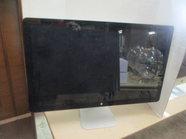 Apple A1407 27" Thunderbolt Display Monitor: Does Not Have Power Cord-Powered on with Test Cord, Serial #C02TQ030GG7D, EMC #2833