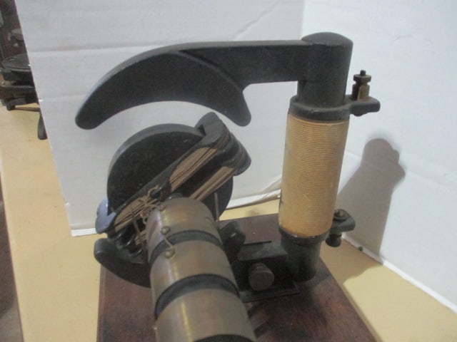 Hand Cranked Demonstration Generator(Dynamo) - 3