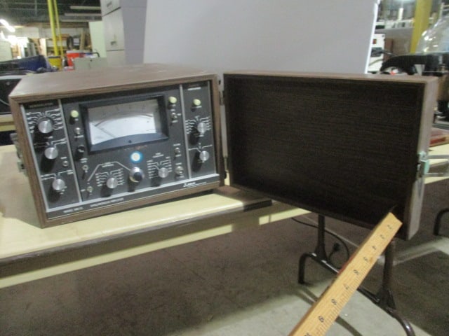 Ortec Model 580-15 Synchronous Amplifier (1 of 6)