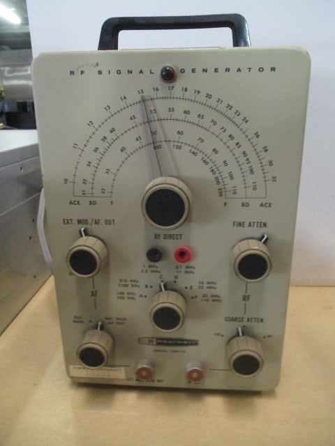 HealthKit Model IGW-19 RF Signal Generator (1 of 6)