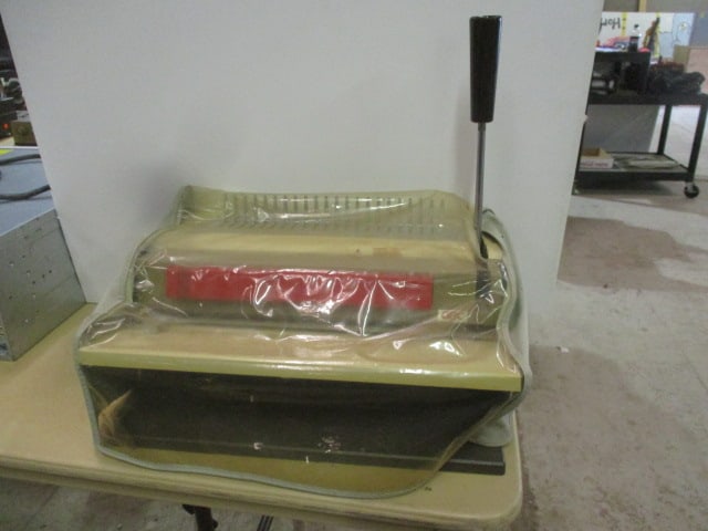 GBC Book Binding Machine (1 of 5)