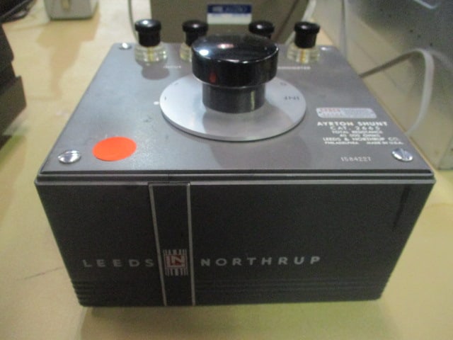 Leeds & Northrup CENCO Cat. 2665 Resistance Meter (1 of 4)