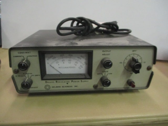 Gelman Sciences Deluxe Regulated Power Supply (1 of 1)