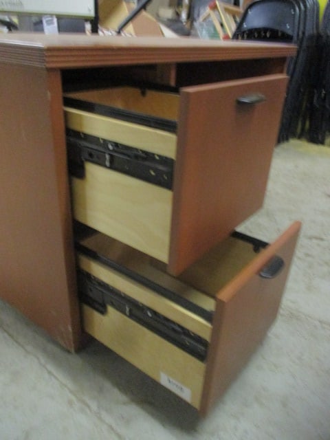 Krug Desk and Rolling Task Chair - 4