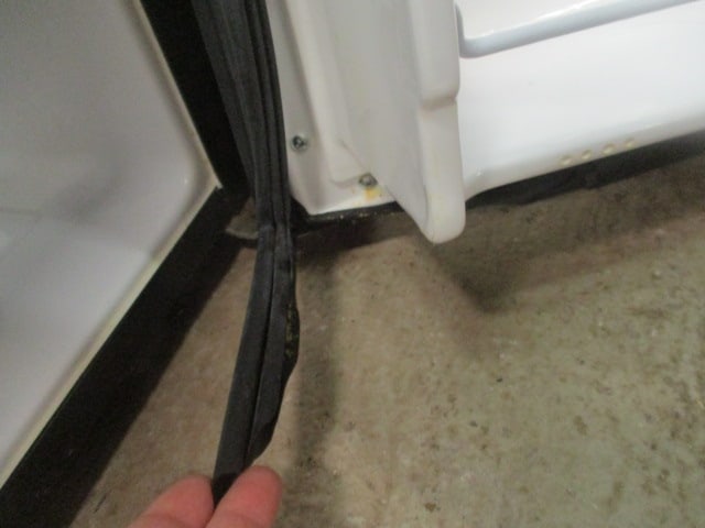 Micro Fridge Compact Refrigerator/Microwave Combo with Safe Plug - 11