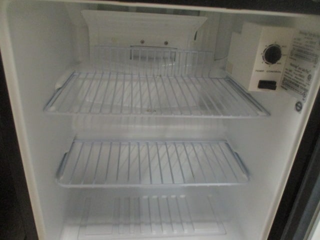 Micro Fridge Compact Refrigerator/Microwave Combo with Safe Plug - 9