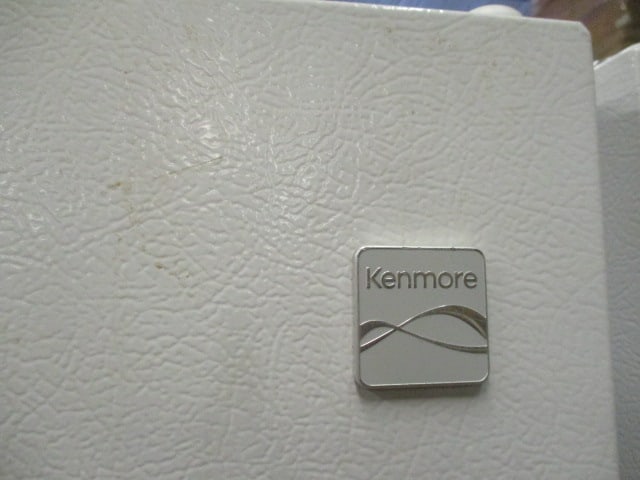 Kenmore White Top Mount Refrigerator - 8