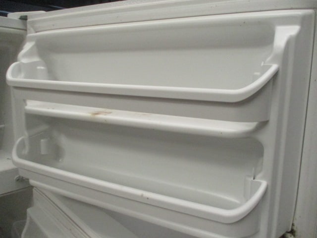 Kenmore White Top Mount Refrigerator - 6
