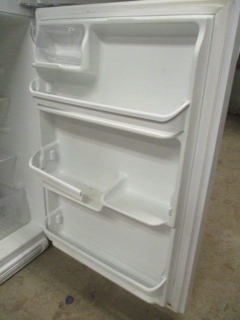 Kenmore White Top Mount Refrigerator - 8