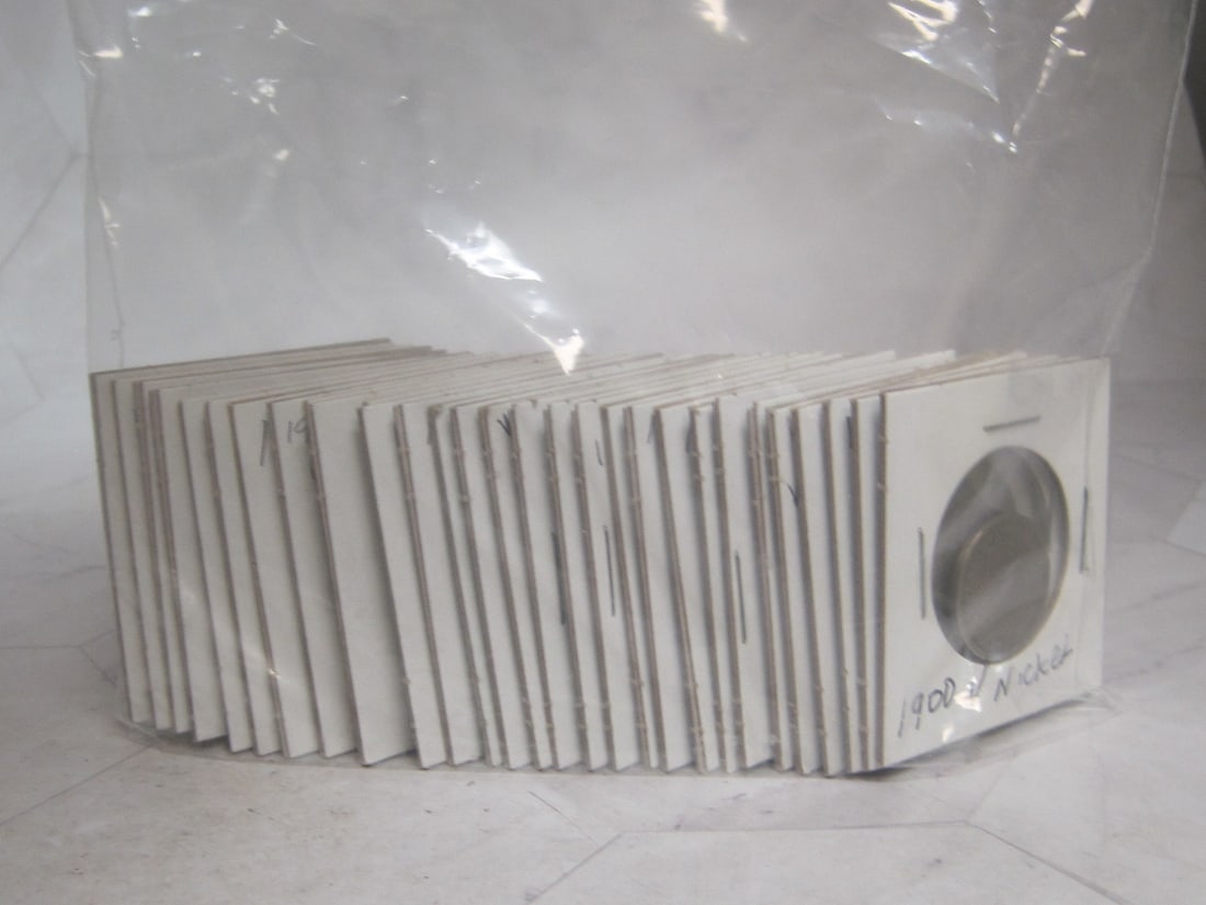 Lot of 30 V-Nickels (1 of 2)