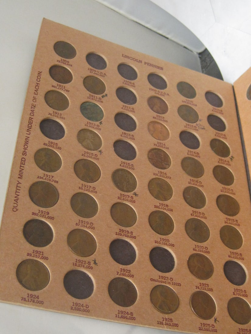 Book of Wheat & Lincoln Cents - 2