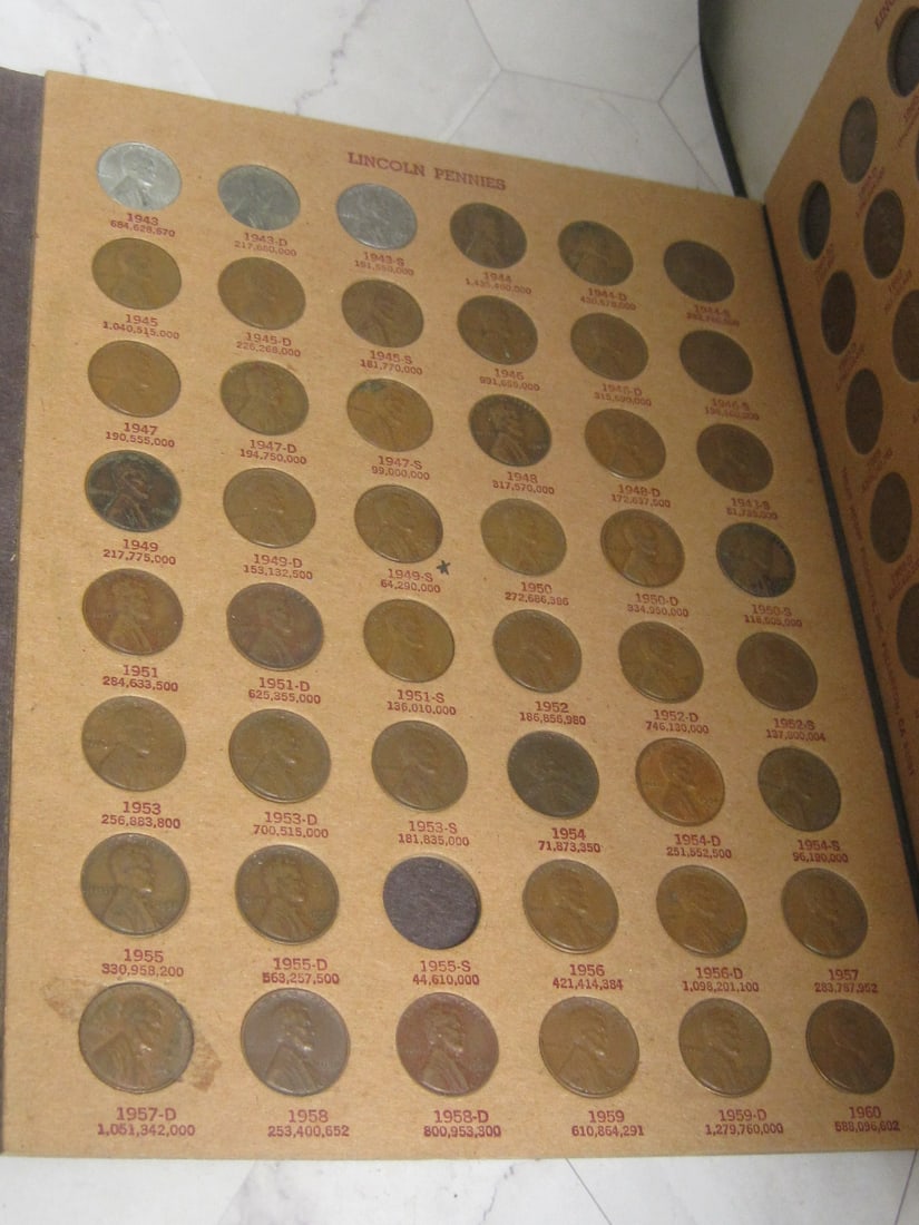 Book of Wheat & Lincoln Cents - 4