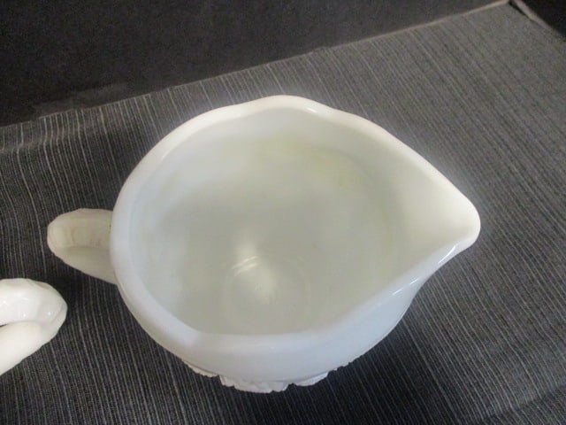 Toltec Pattern Milk Glass Sugar/Creamer Set - 5