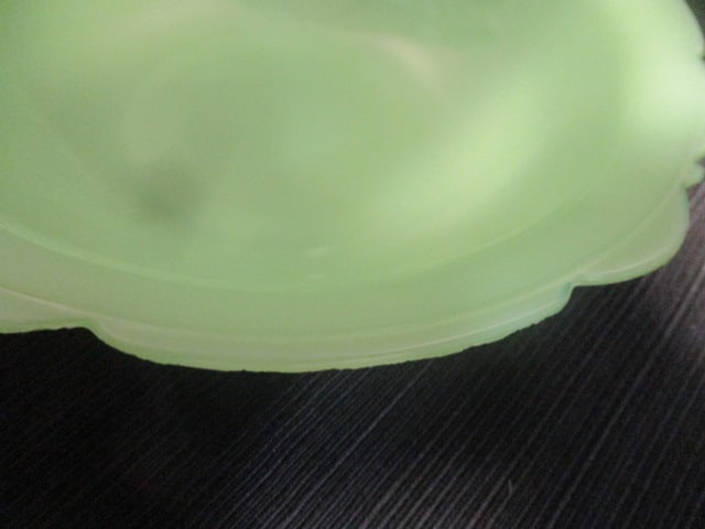 McKee Jadeite Uranium Glass Scalloped Serving Bowl - 3