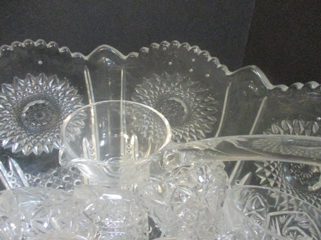 Heisey Glass punch Bowl Set w/stand/12 Cups/Glass Ladle - 6