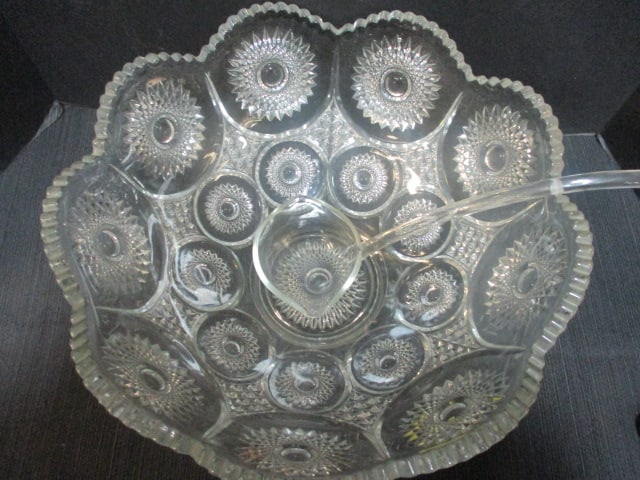Sunburst/Star Pattern Large Punch Bowl w/Glass Ladle - 2