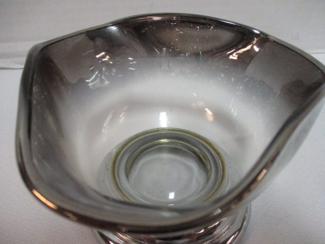 Ombre Design MCM Glass Pedestal Bowls - 4