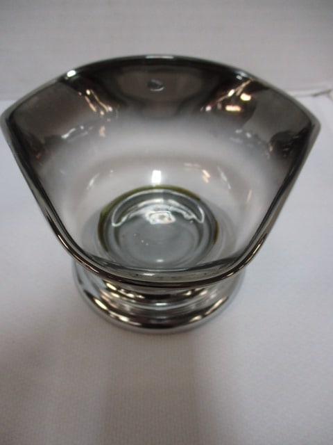 Ombre Design MCM Glass Pedestal Bowls - 8