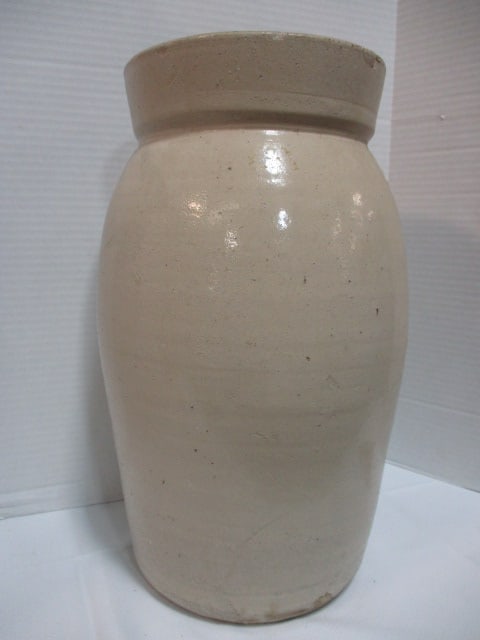 Antique Stoneware Butter Churn w/wood lid - 10