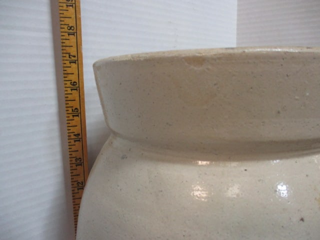 Antique Stoneware Butter Churn w/wood lid - 12