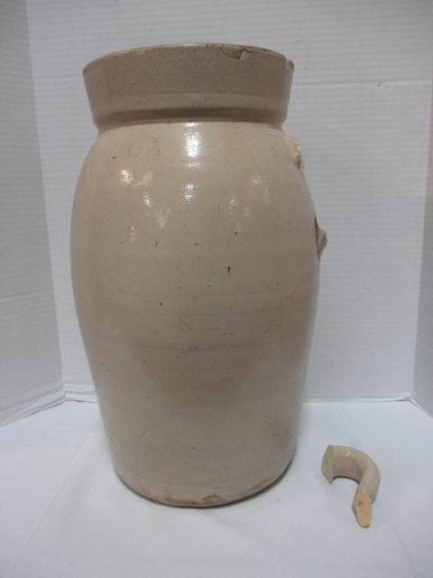 Antique Stoneware Butter Churn w/wood lid: Handle Broke (17") see all pictures 