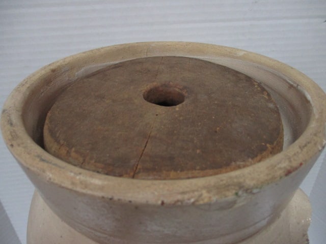 Antique Stoneware Butter Churn w/wood lid - 6