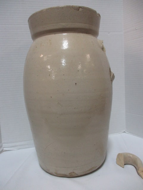 Antique Stoneware Butter Churn w/wood lid - 8