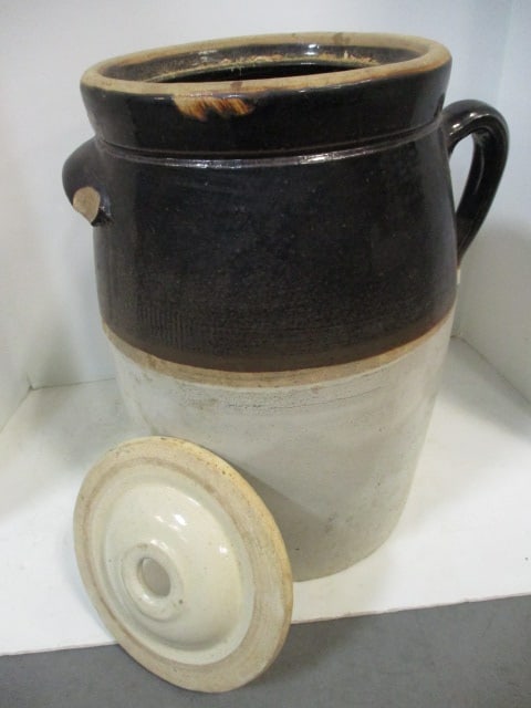 Nelson McCoy #5 Stoneware Pottery Crock w/lid - 8