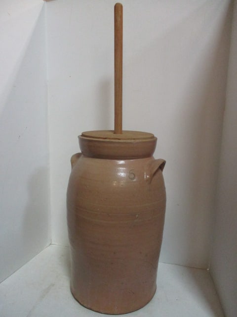 #6 Pottery Churn w/Lid & Wood Dasher: 19" 