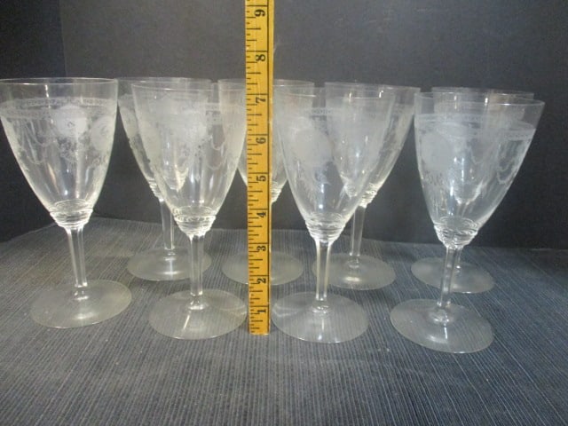 Heisey 'Pied Piper' Crystal Goblets (Lot of 8) - 5