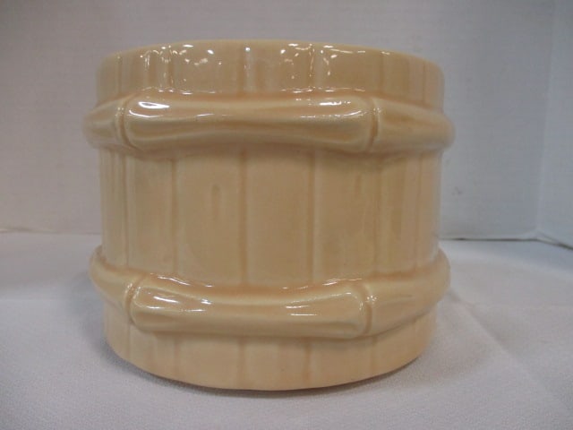 McCoy 3001 Bamboo Barrel Design Planter: 5 1/2 x 4 1/2 