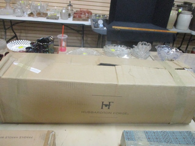 Hubardton Forge Light: . 