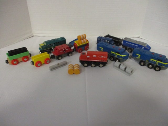 Wood Toy Train Cars (1 of 9)