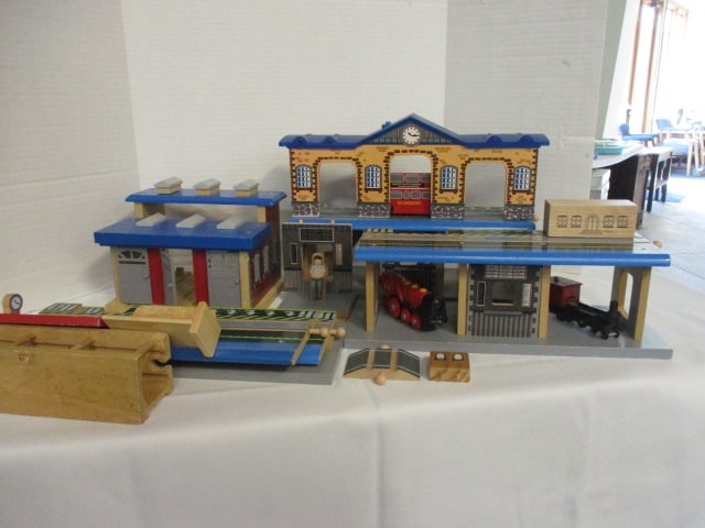 Thomas The Train Roundhouse Station (1 of 6)